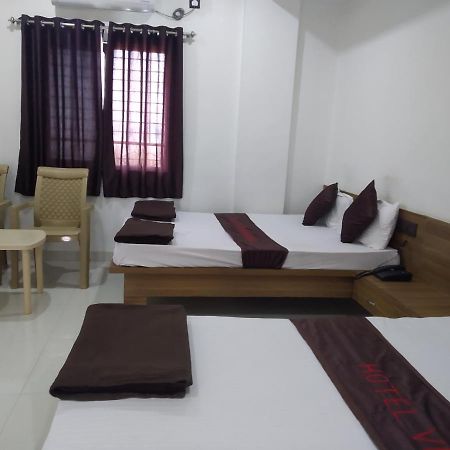 Hotel Vrundavan Pune Ngoại thất bức ảnh