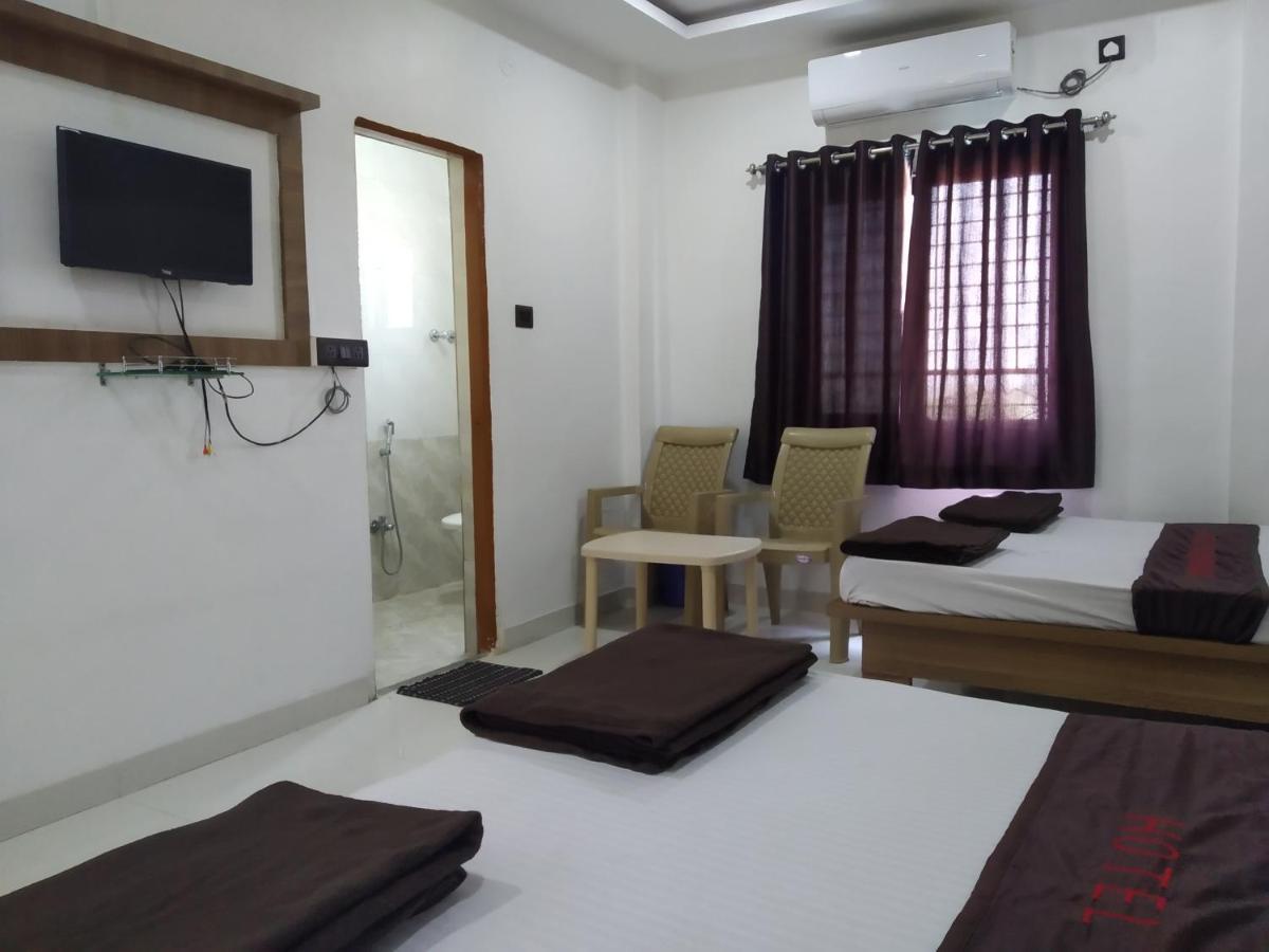 Hotel Vrundavan Pune Ngoại thất bức ảnh