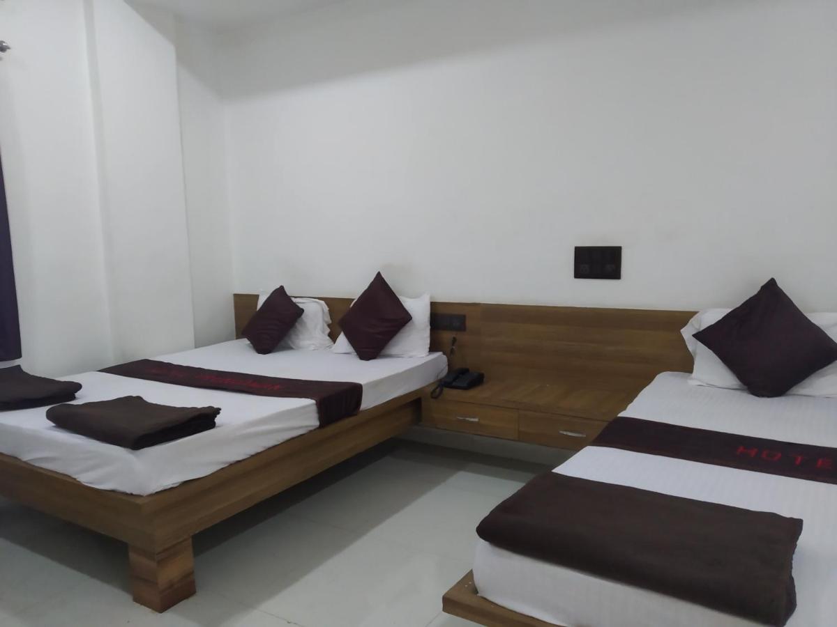 Hotel Vrundavan Pune Ngoại thất bức ảnh