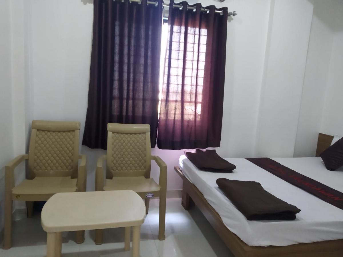 Hotel Vrundavan Pune Ngoại thất bức ảnh