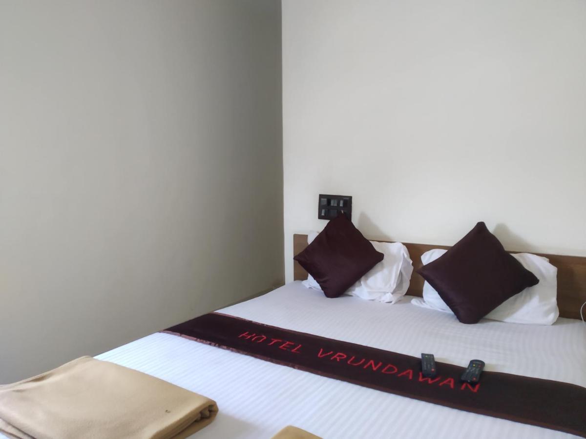 Hotel Vrundavan Pune Ngoại thất bức ảnh