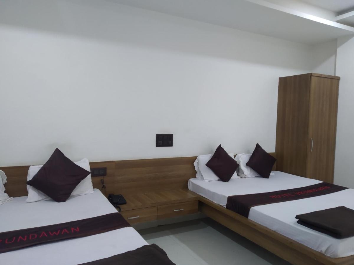 Hotel Vrundavan Pune Ngoại thất bức ảnh