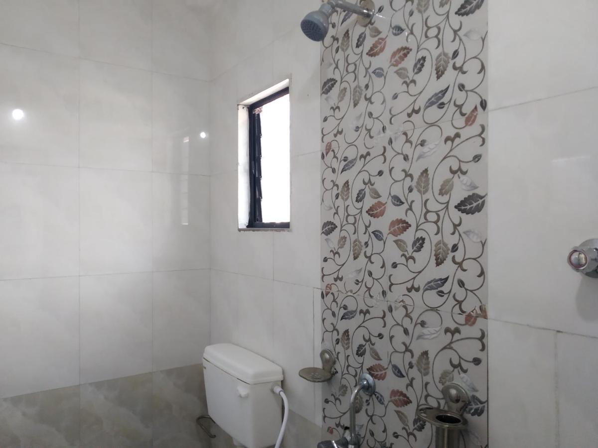 Hotel Vrundavan Pune Ngoại thất bức ảnh