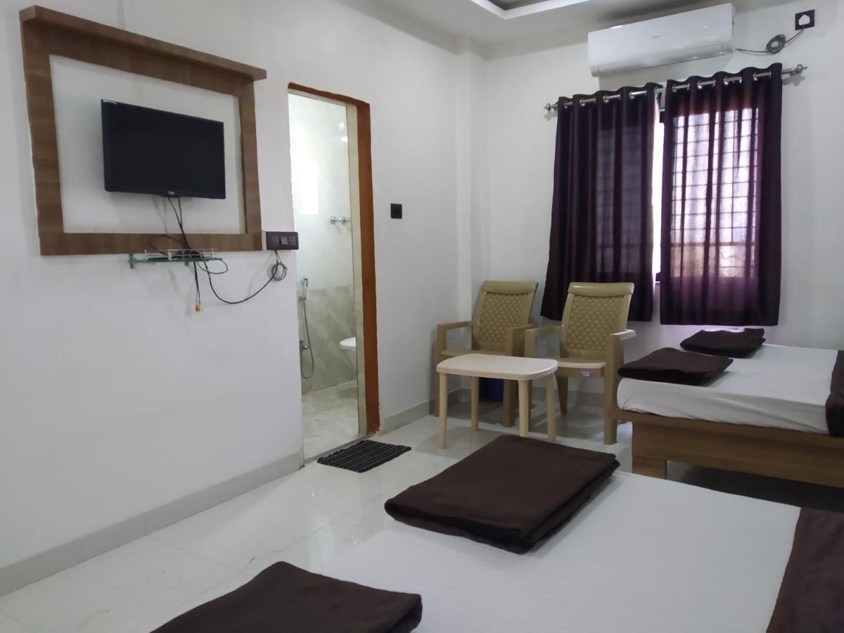 Hotel Vrundavan Pune Ngoại thất bức ảnh
