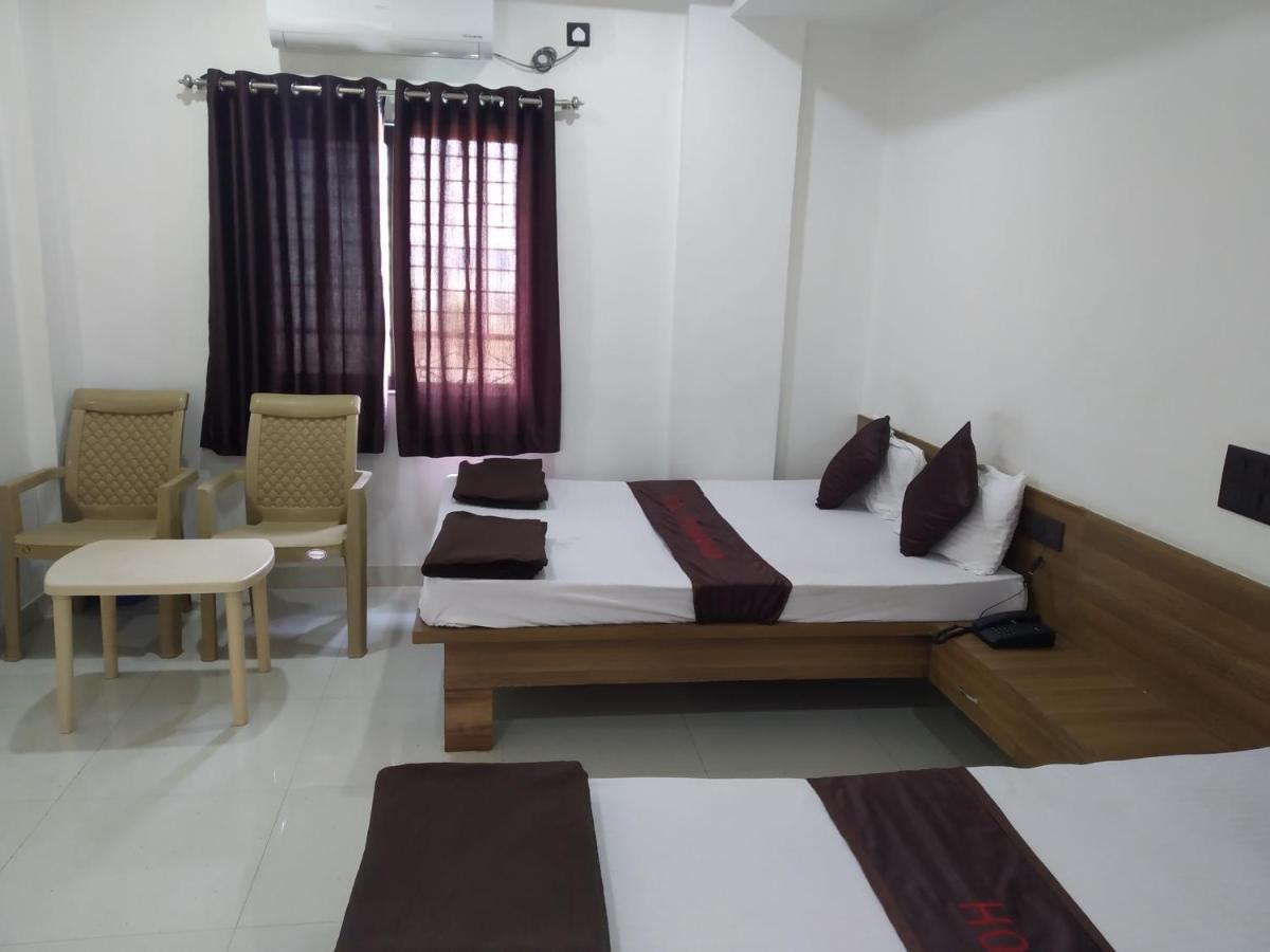 Hotel Vrundavan Pune Ngoại thất bức ảnh